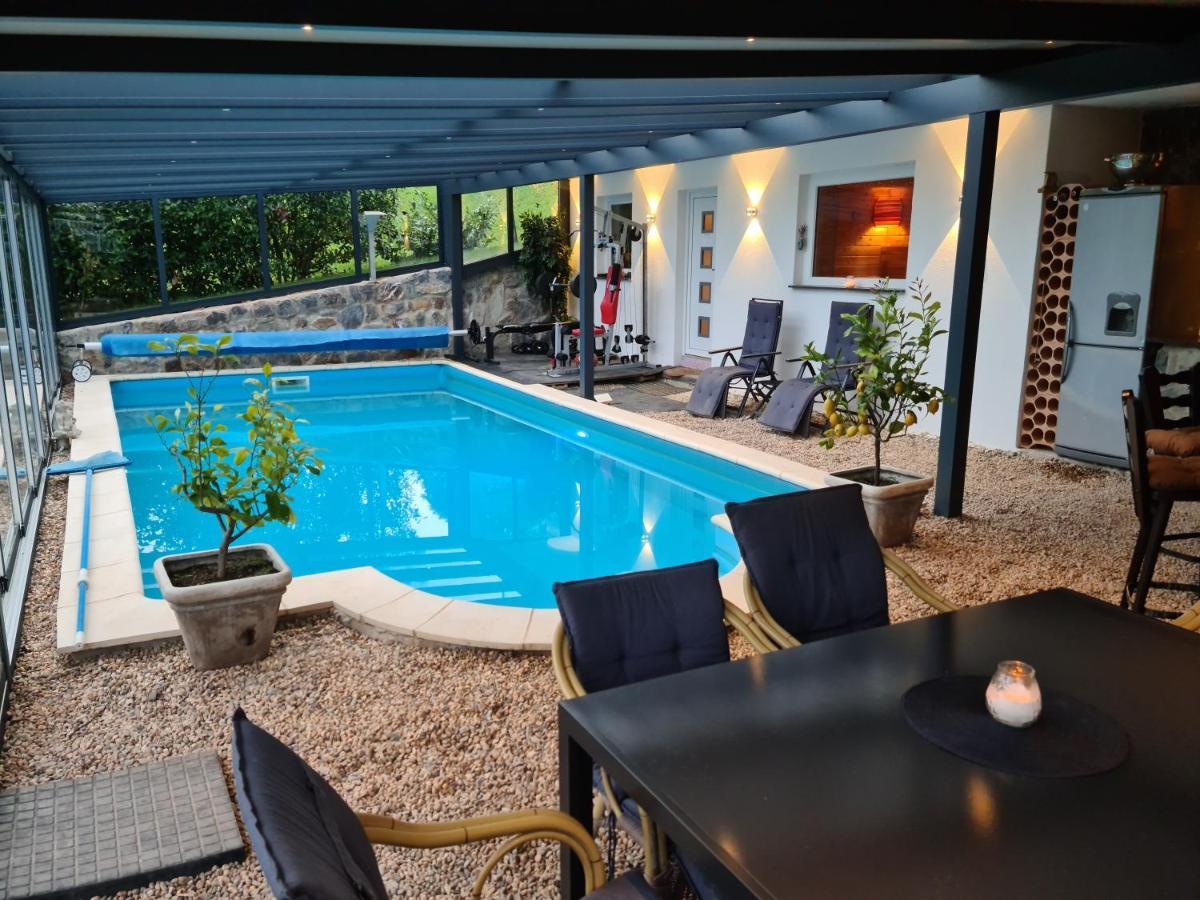 Wellness Apartments Sophienhoehe Am Pool Mechernich Exterior photo